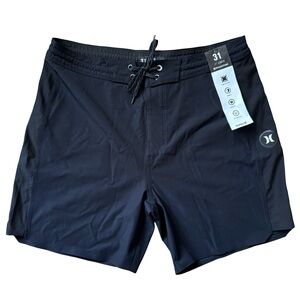 Hurley phantom + 17” boardshort brand new